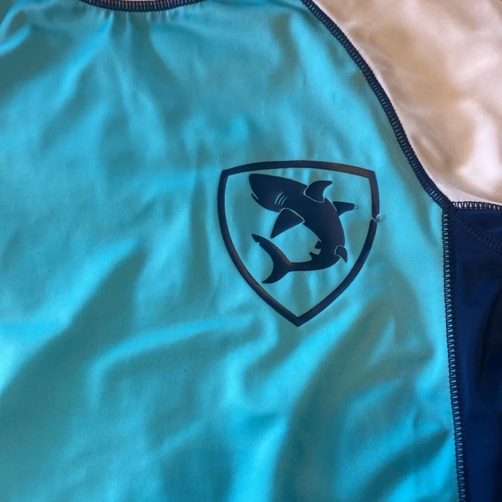 Short Sleeve Rash Guard - Picture 3 of 5